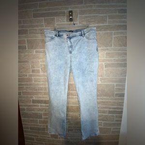 Express Modern Straight Super High Rise size 18L